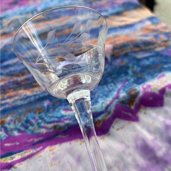 7 Libby Windswept Pattern Etched Liqueur Glasses. - Picture 4 of 12